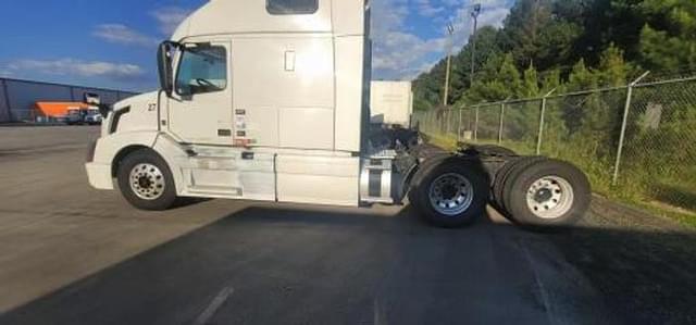 Image of Volvo VNL equipment image 1