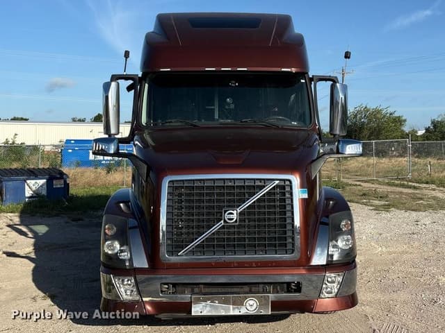 Image of Volvo VNL equipment image 1