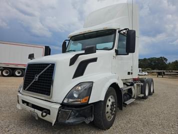 Main image Volvo VNL