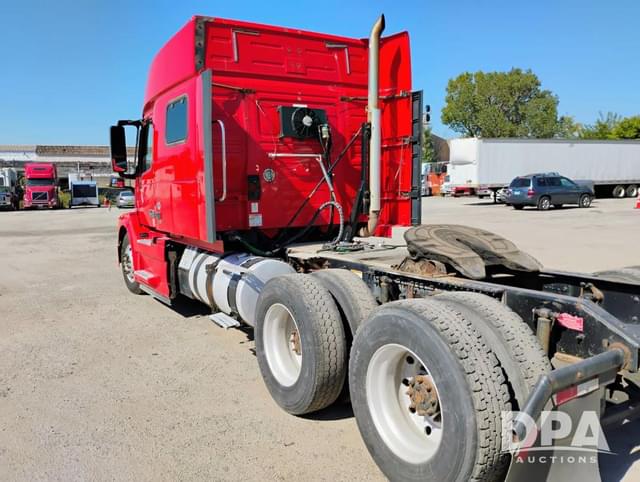 Image of Volvo VNL630 equipment image 4