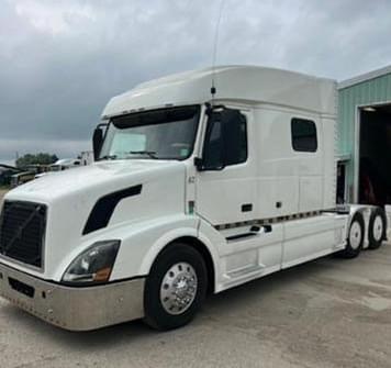Main image Volvo VNL64T730