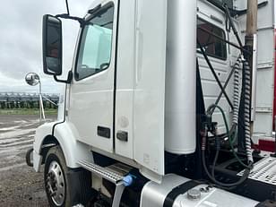 Main image Volvo VNM 25