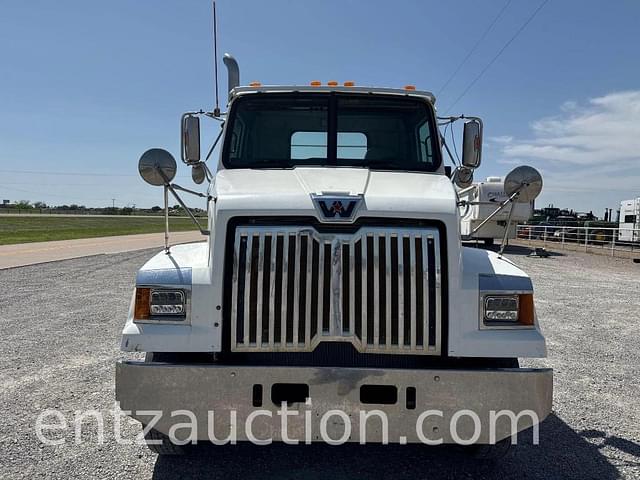 Image of Western Star 4700 equipment image 1