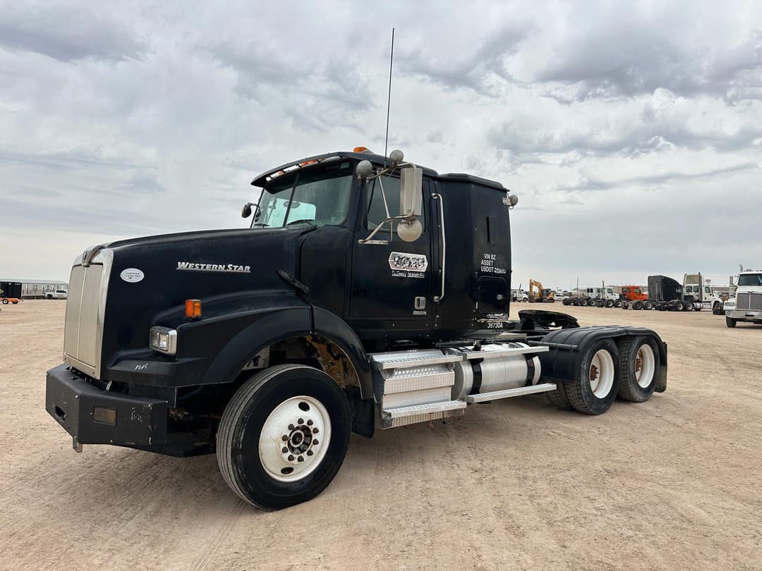 Image of Western Star 4900 Primary image