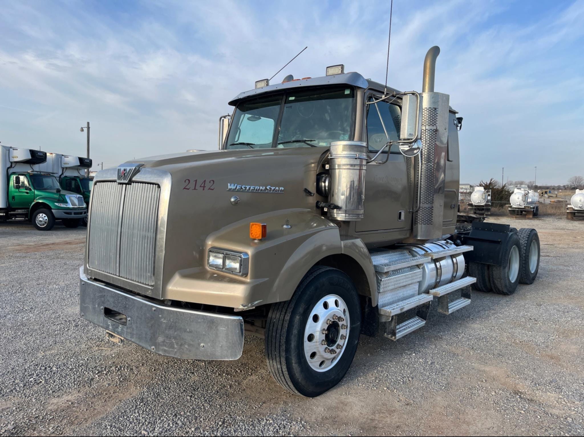 2012 Western Star 4900 Equipment Image0