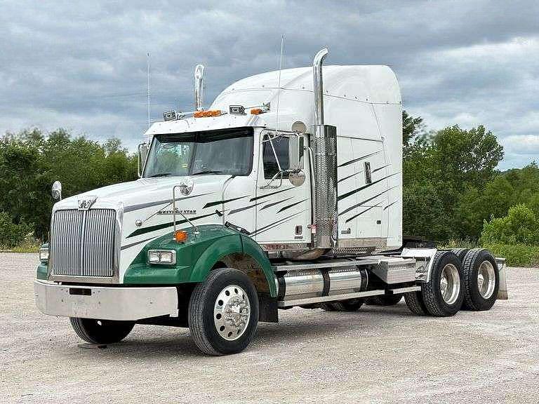 Image of Western Star 4900 Primary image