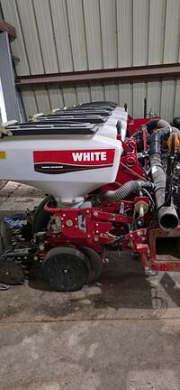 Image of White 8200 Primary image