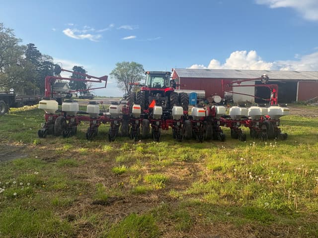 Image of White 8222 equipment image 2