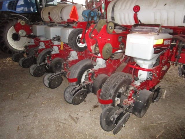 Image of White 8222 equipment image 2