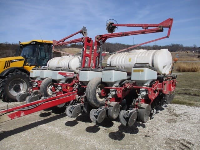 Image of White 8222 equipment image 2