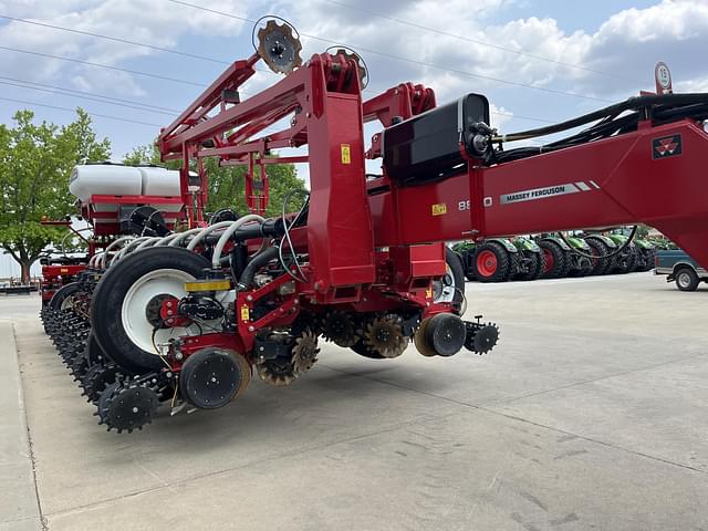 Image of White 8824 equipment image 3