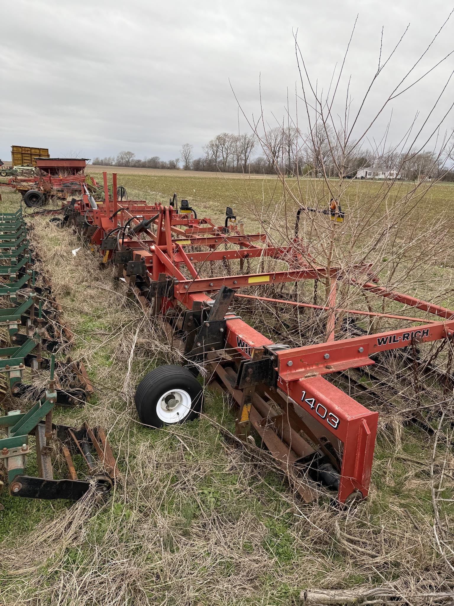 2013 Wil-Rich 1403 Equipment Image0