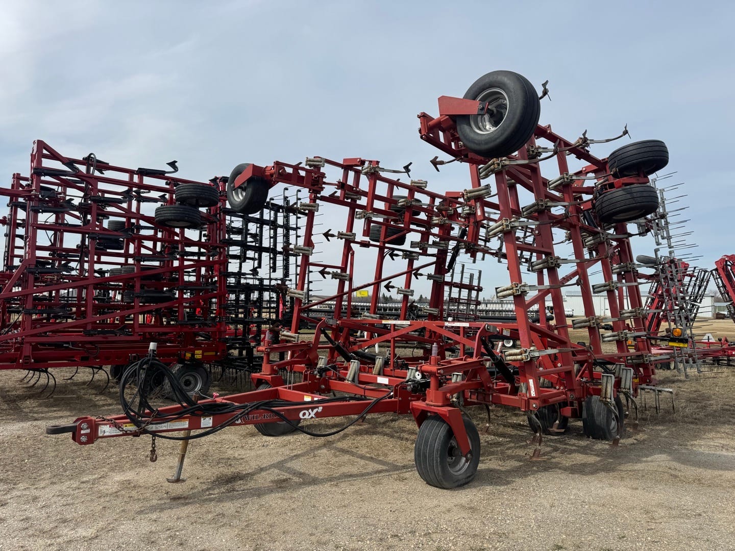 2013 Wil-Rich QX2 Equipment Image0