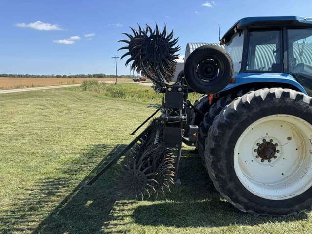 Image of Yetter 3530 equipment image 3