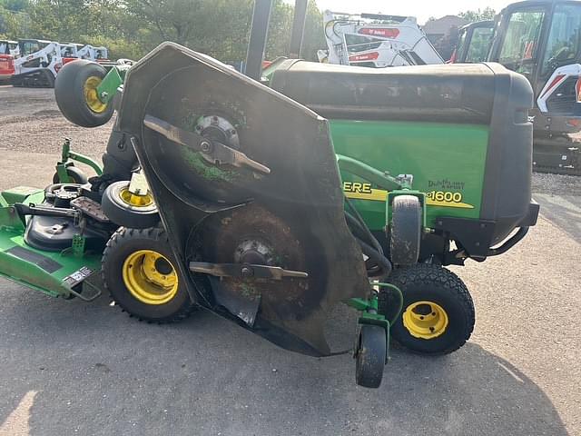 Image of John Deere 1600 Turbo II equipment image 2