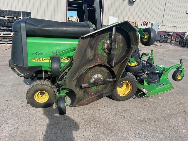 Image of John Deere 1600 Turbo II equipment image 1