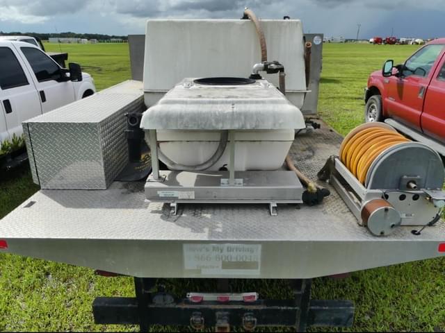 Image of Ford F-350 equipment image 4