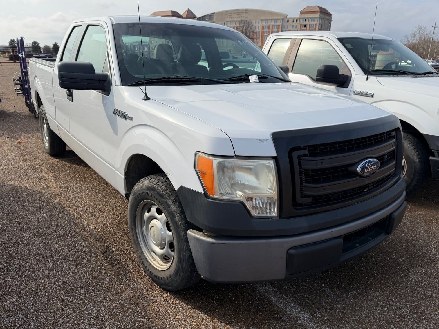 2014 Ford F-150 Equipment Image0