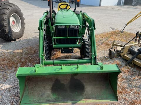 Image of John Deere 3038E Image 1