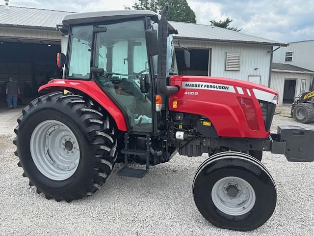 Image of Massey Ferguson 4609 equipment image 3