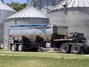 2014 Adams 24T Image