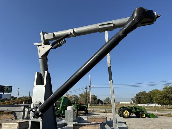 Image of ADS Bulk Seed Buggy equipment image 1