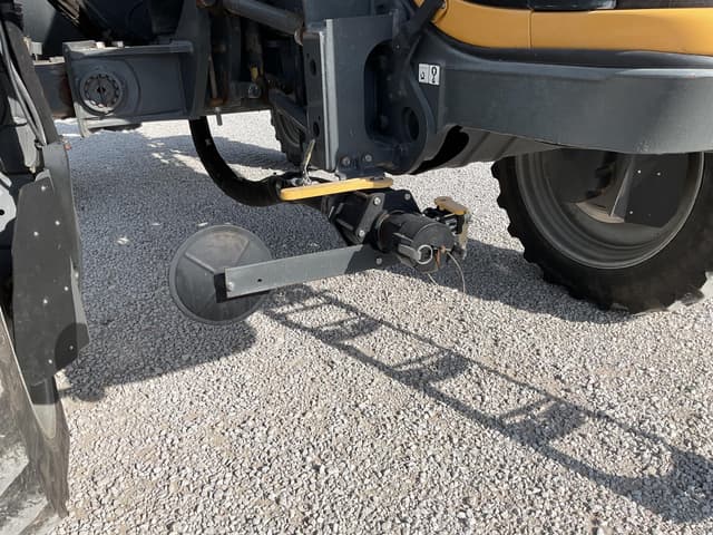 Image of RoGator RG900 equipment image 2