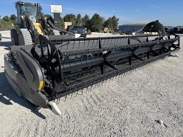 Image of AGCO 8200 equipment image 2