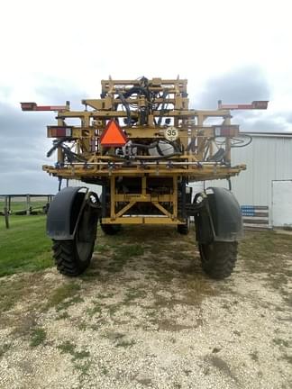 Image of RoGator RG1100 equipment image 2