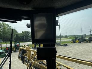 Main image RoGator RG1300 22