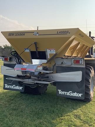 Image of Terra-Gator TG8300 equipment image 4