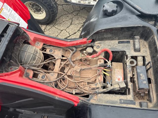 Image of Arctic Cat 550 equipment image 3