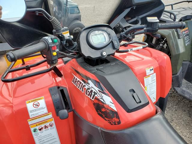 Image of Arctic Cat 700 equipment image 4