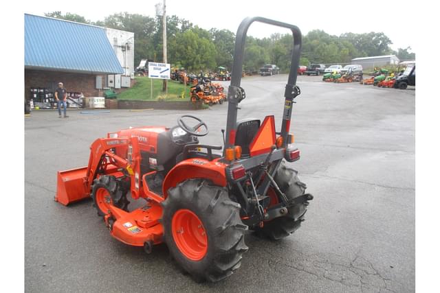 Image of Kubota B3200HST equipment image 3