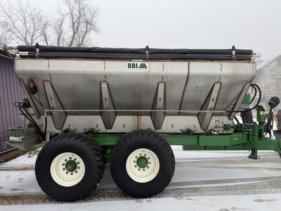 2014 BBI MagnaSpread PTHP Equipment Image0