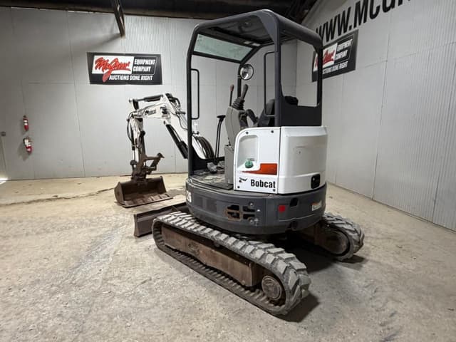 Image of Bobcat E26 equipment image 2