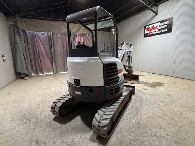 Image of Bobcat E26 equipment image 4