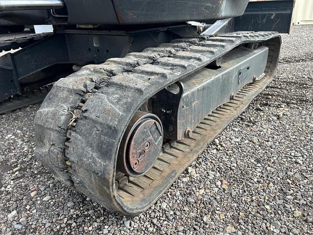 Image of Bobcat E26 equipment image 4