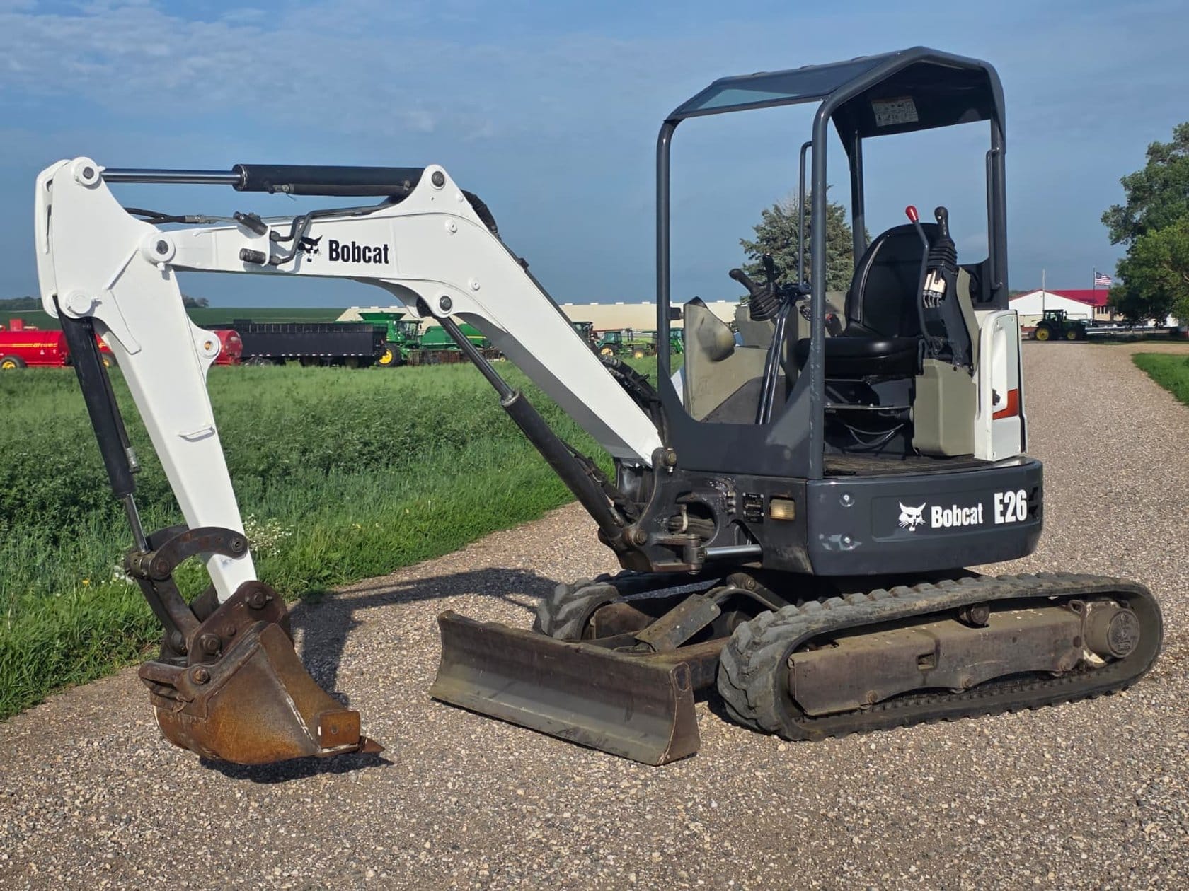 2014 Bobcat E26 Equipment Image0