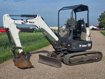 Main image Bobcat E26