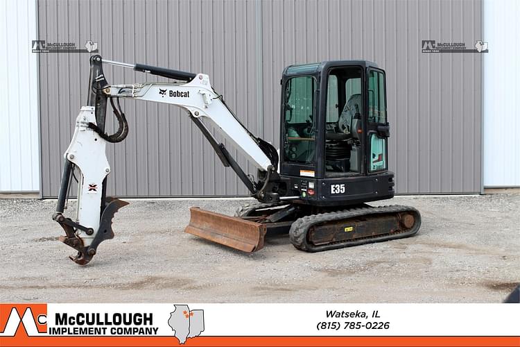 2014 Bobcat E35 Equipment Image0