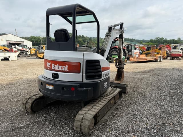 Image of Bobcat E35 equipment image 3