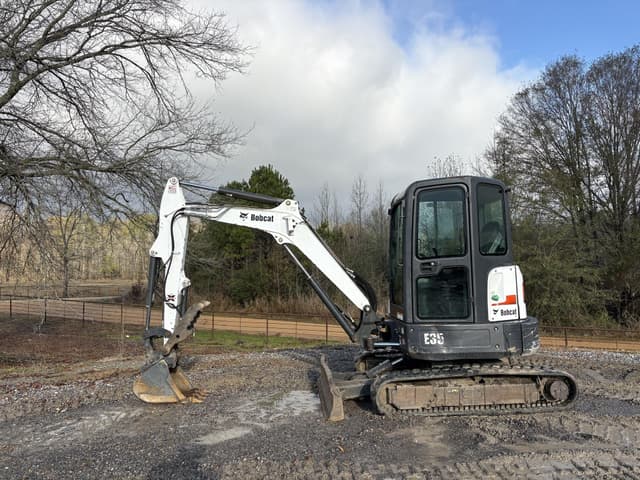 Image of Bobcat E35 equipment image 1