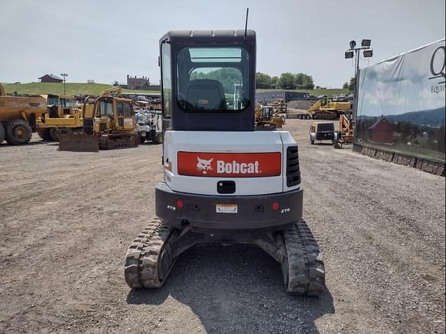 Image of Bobcat E35 equipment image 2