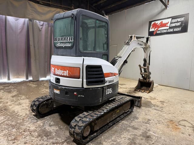 Image of Bobcat E35 equipment image 4