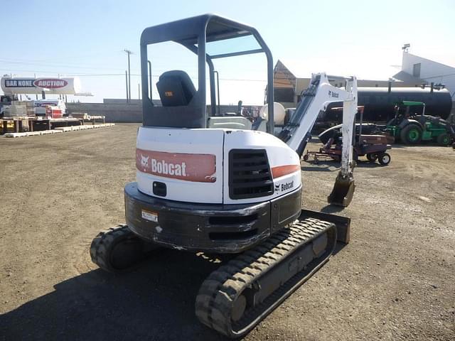 Image of Bobcat E35 equipment image 2