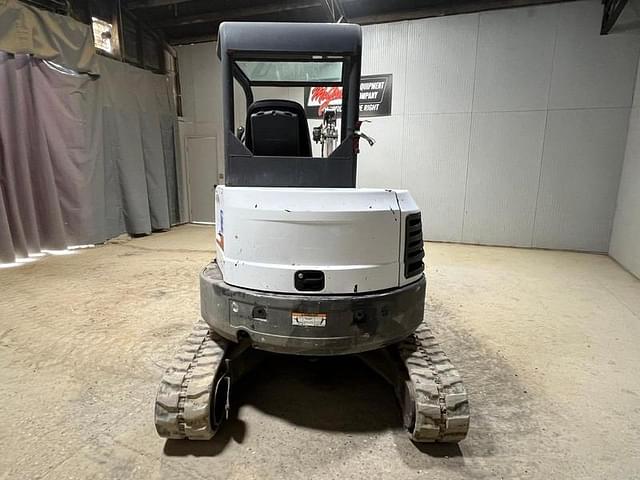 Image of Bobcat E35 equipment image 3