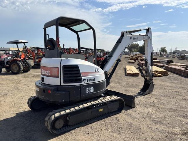 Image of Bobcat E35 equipment image 2