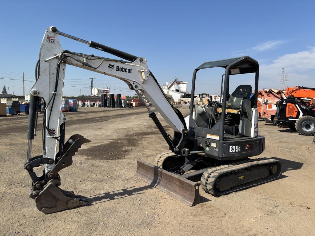 Image of Bobcat E35 Primary image