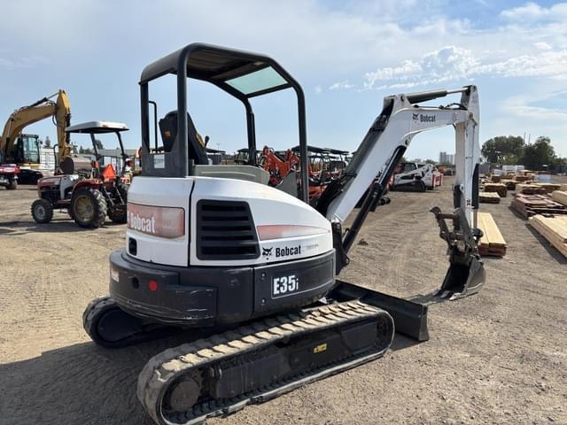 Image of Bobcat E35i equipment image 2